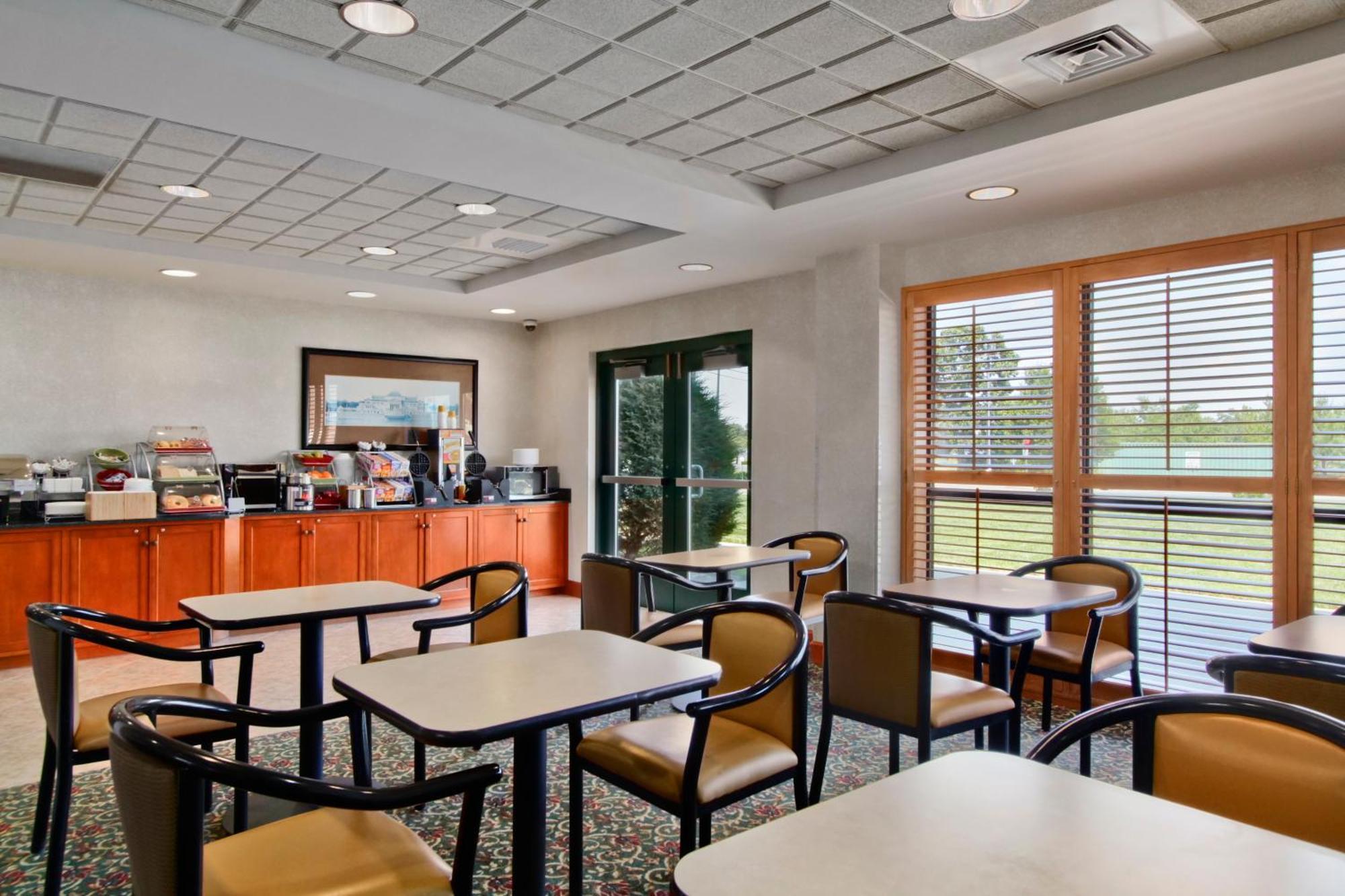 Wingate By Wyndham Vineland Hotel Exterior foto